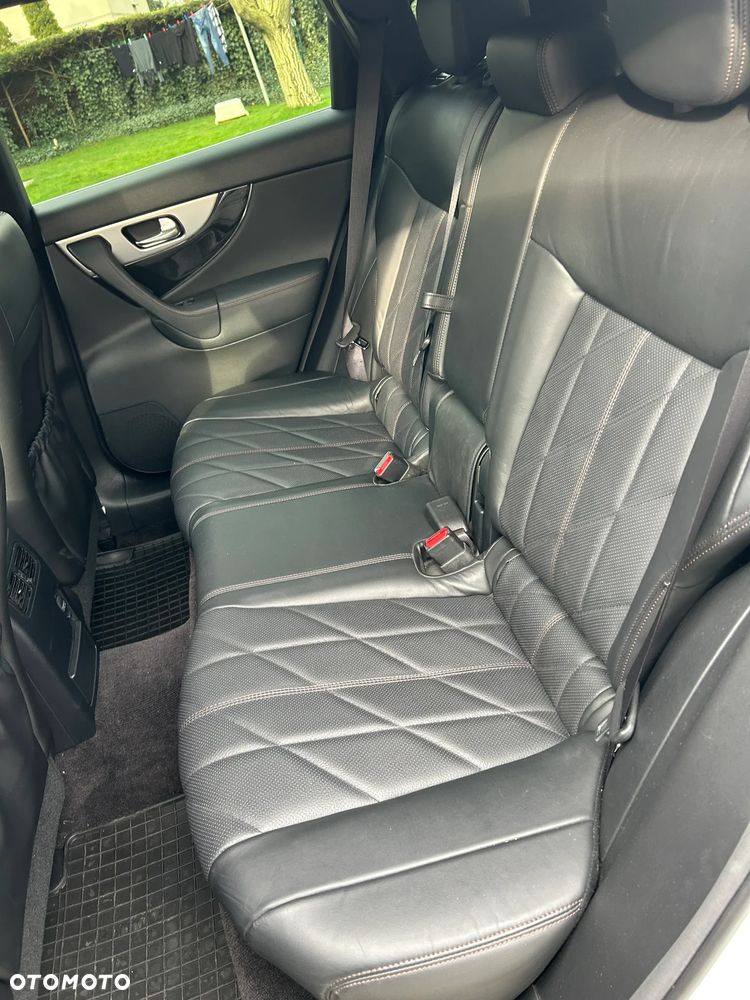 Infiniti QX70 3.7 AWD S Premium - 20