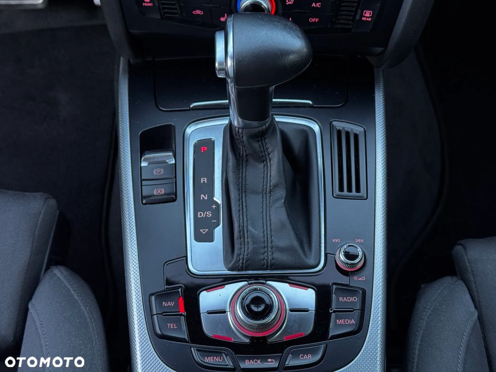 Audi A4 Avant 2.0 TDI S tronic quattro - 12