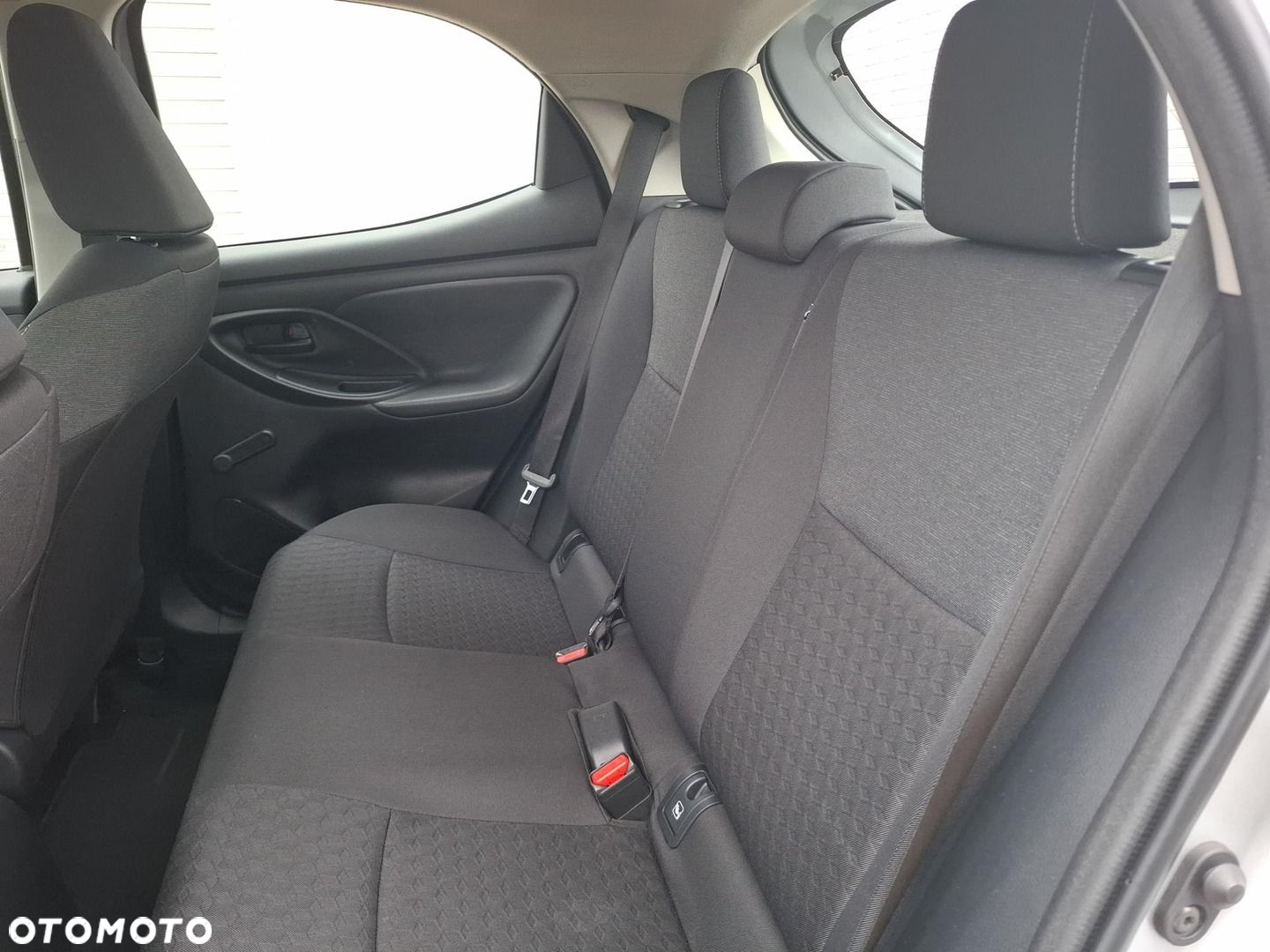 Toyota Yaris - 11
