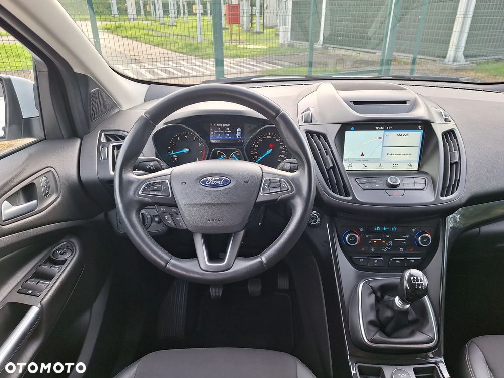 Ford Kuga - 12