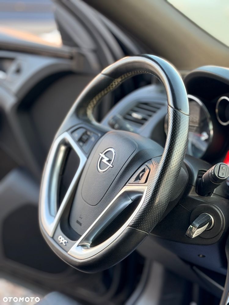 Opel Insignia 2.8 T V6 OPC - 23