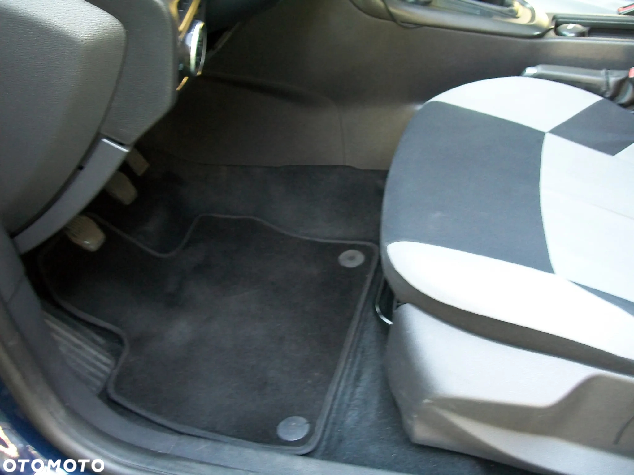 Ford Focus - 11