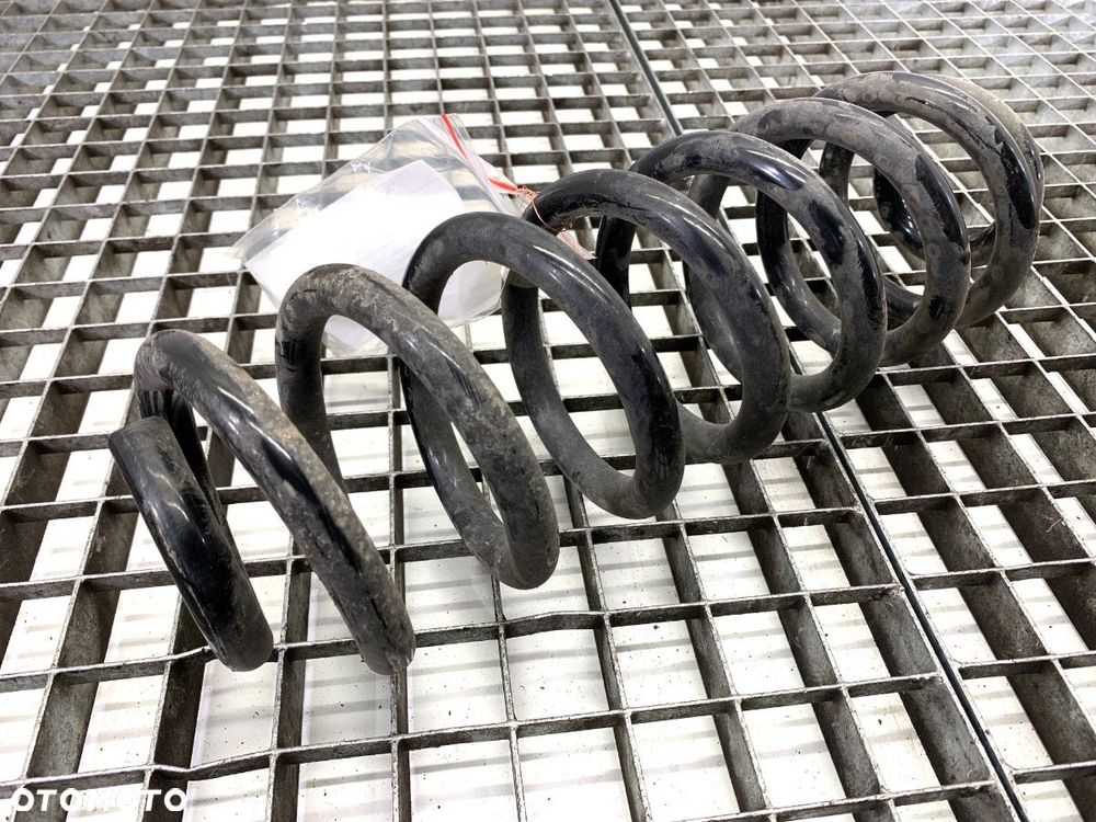 SPRĘŻYNA TYŁ  HYUNDAI KONA II (SX2) 2022 - EV 150 kW [204 KM] elektryczny 2023 - - 2