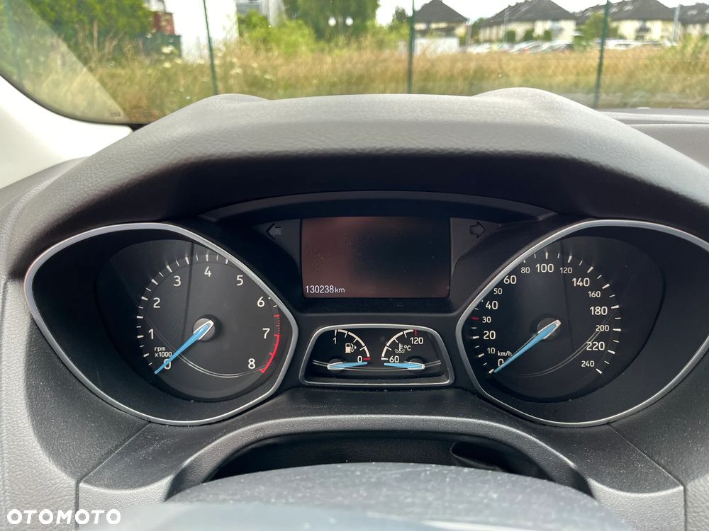 Ford Focus 1.0 EcoBoost Trend - 9