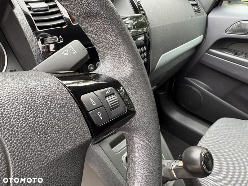 Opel Zafira 1.8 Design Edition - 9