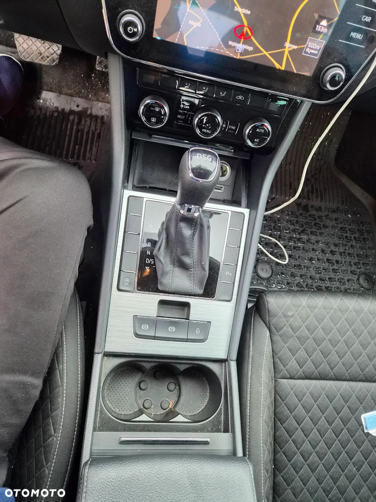 Skoda Superb 1.6 TDI Ambition DSG - 24