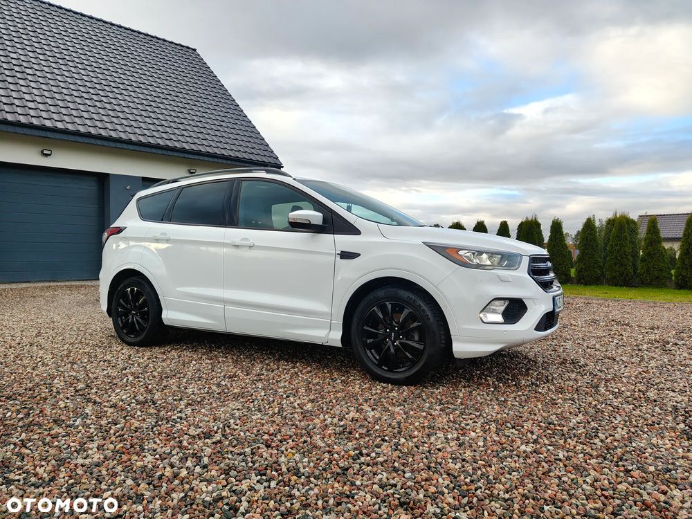 Ford Kuga 1.5 EcoBoost ST-LINE - 26