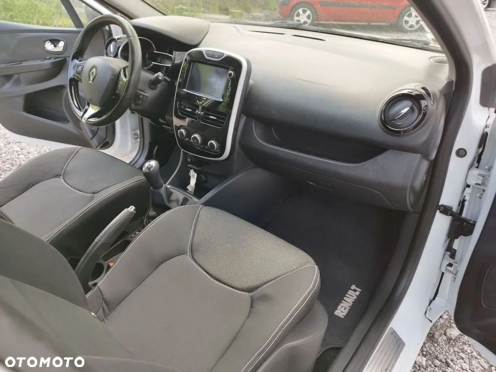 Renault Clio 1.2 16V 75 LIMITED - 12
