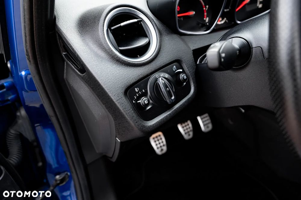 Ford Fiesta 1.6 EcoBoost ST - 23