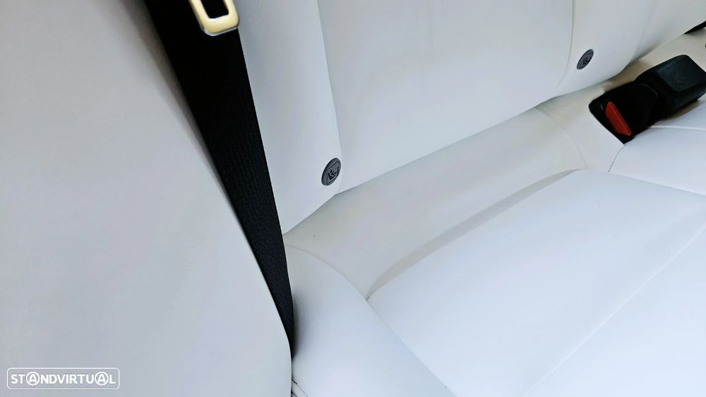 Tesla Model 3 Long Range Tração Integral - 31