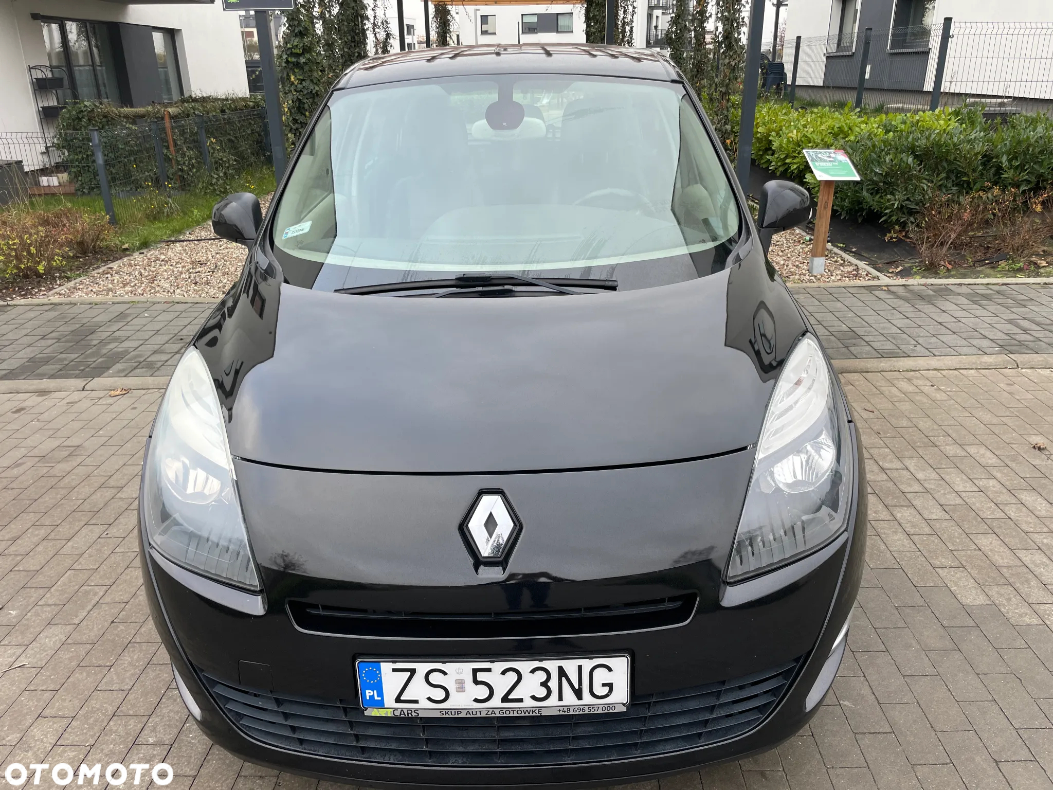 Renault Grand Scenic Gr 1.9 dCi Bose Edition - 10