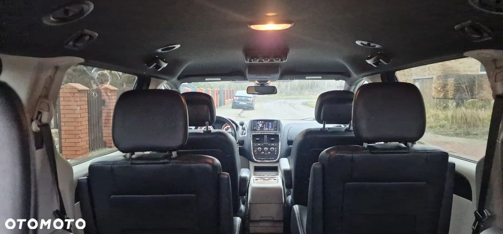 Dodge Grand Caravan - 18