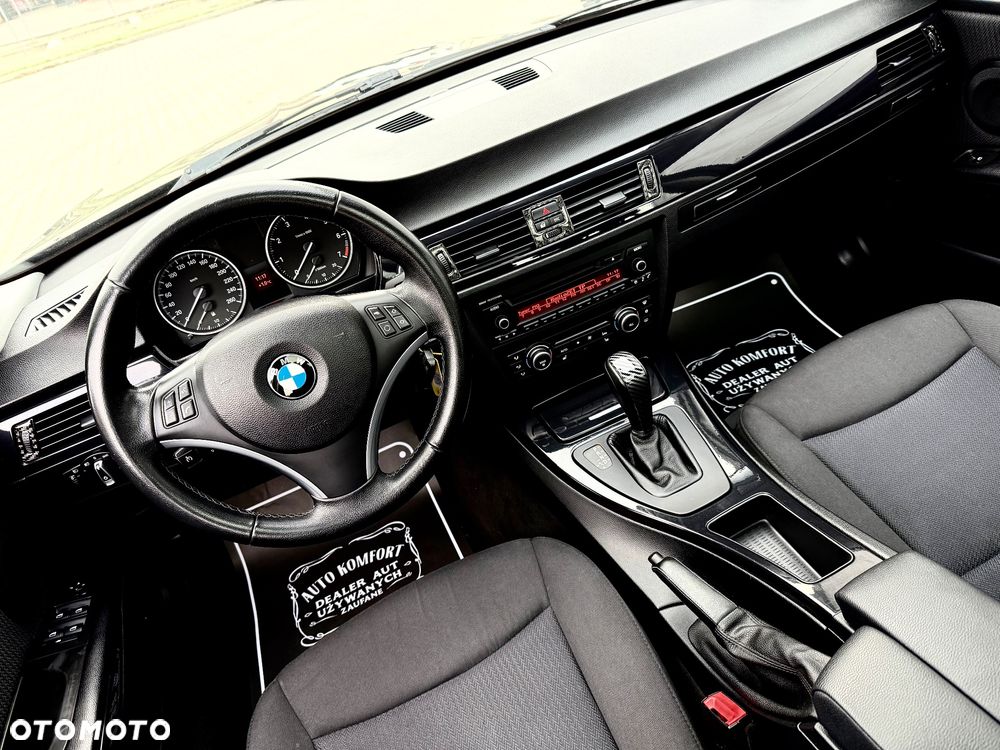 BMW Seria 3 318i - 28