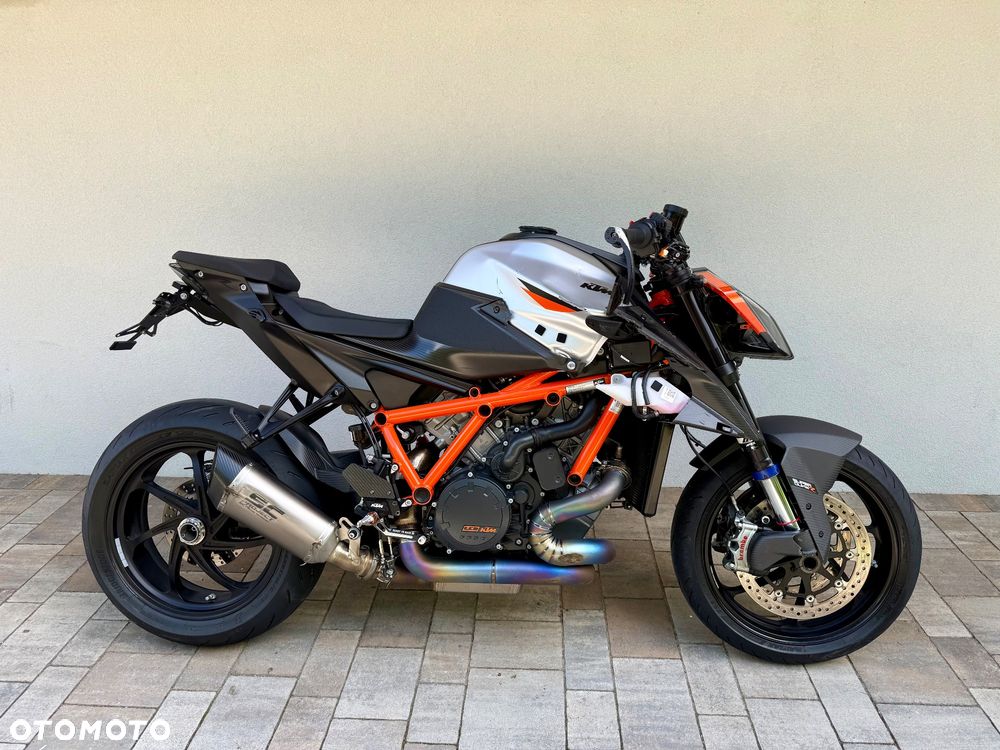 KTM Super Duke - 1
