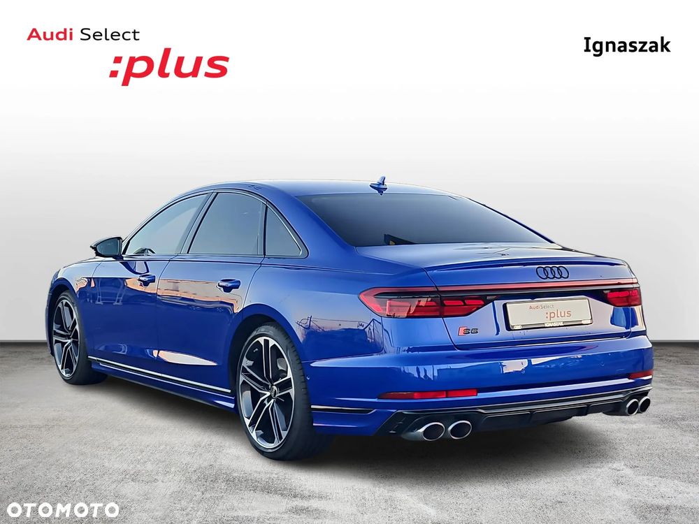 Audi S8 - 3