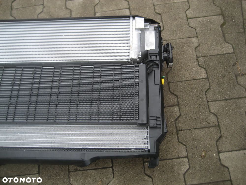 bmw 2 u06 x1 u11 f70 mini f65 22-26r benzyna chłodnica wody wentylator 5a7ee95 1999 5yy1380b 4a10605 wersja usa - 14