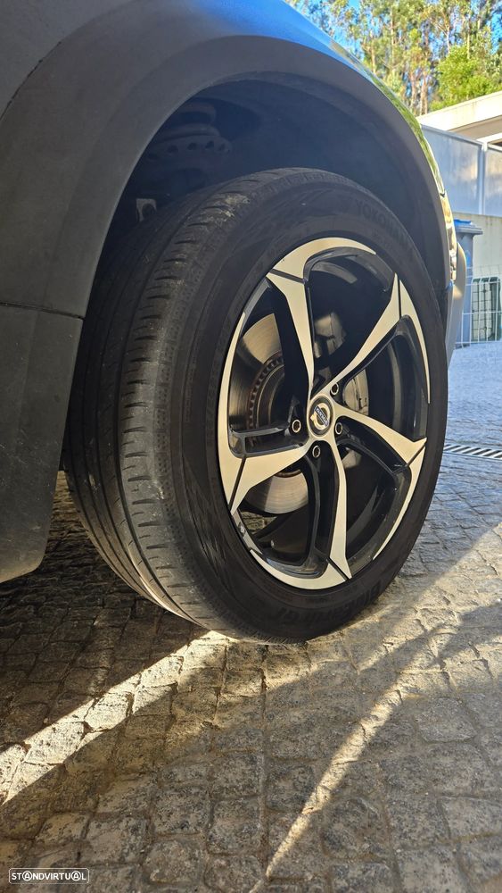 Volvo XC 70 D5 Momentum - 21