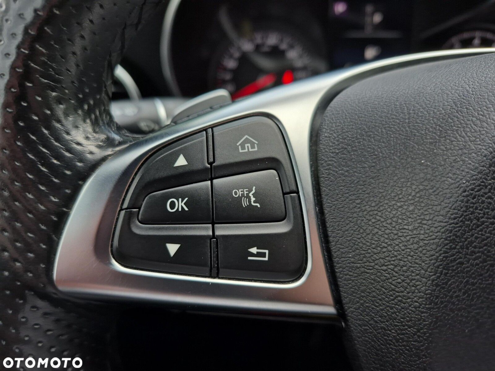 Mercedes-Benz Klasa C 200 9G-TRONIC - 16