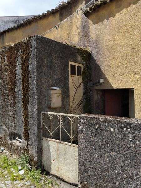 Casa de habitação para reconstrução - Grande imagem: 3/12