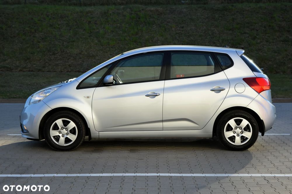 Kia Venga 1.4 CRDi L - 24