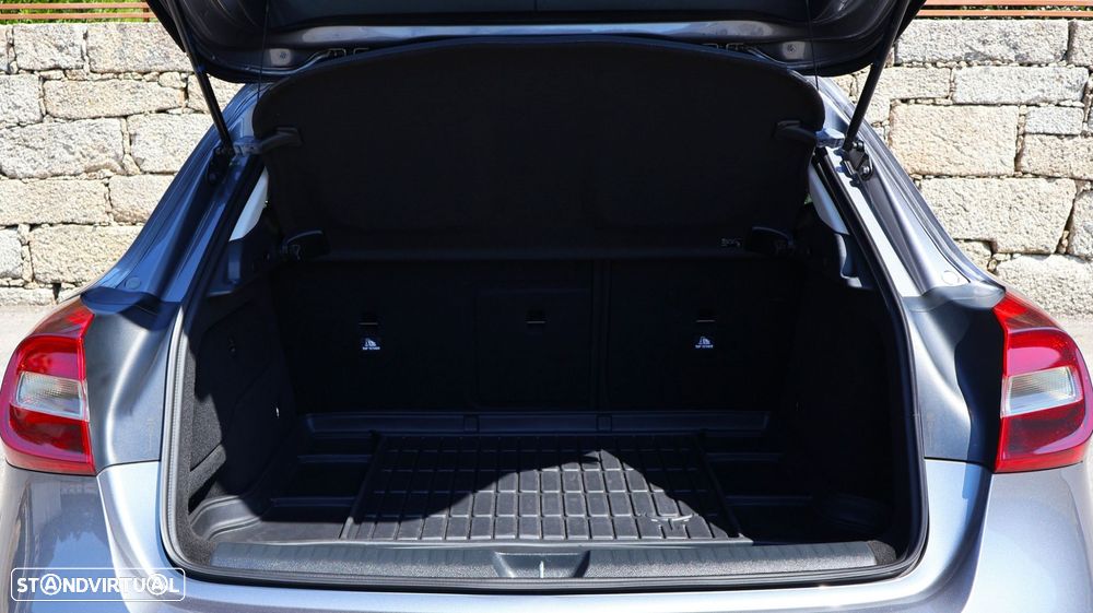 Mercedes-Benz GLA 220 d - 44