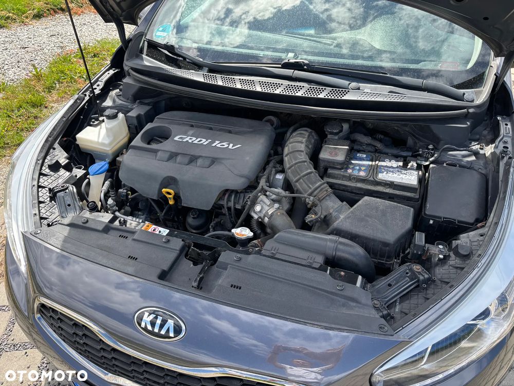 Kia Ceed 1.6 CRDi 128 ISG Platinum Edition - 30