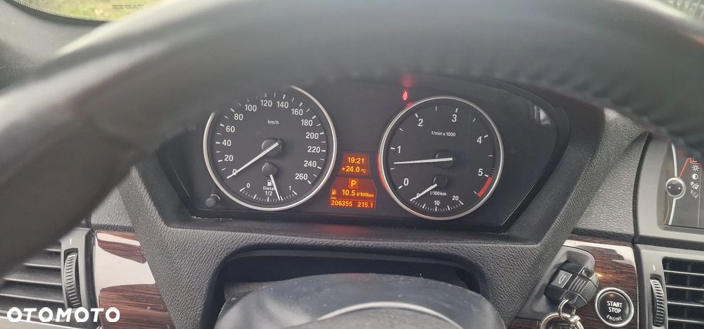 BMW X5 4.0d xDrive - 12