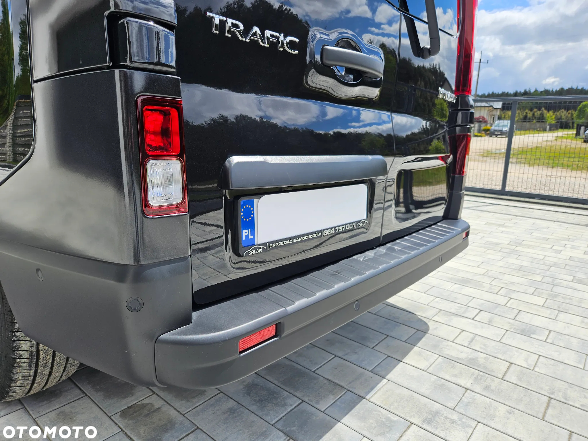 Renault Trafic - 18
