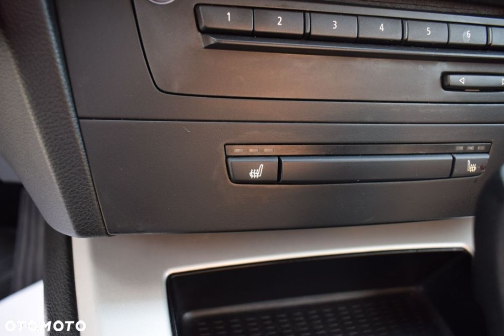 BMW Seria 3 - 33