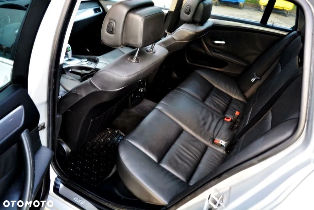 BMW Seria 5 520d - 17