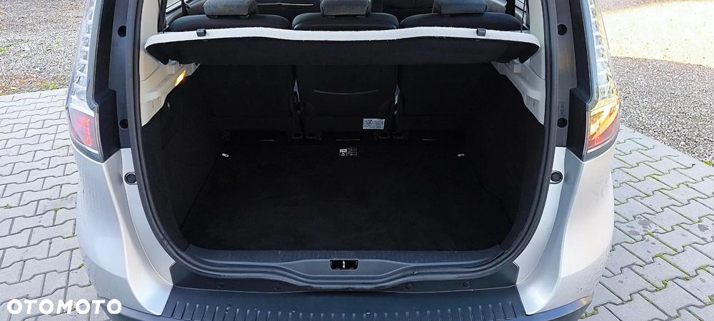 Renault Scenic - 16