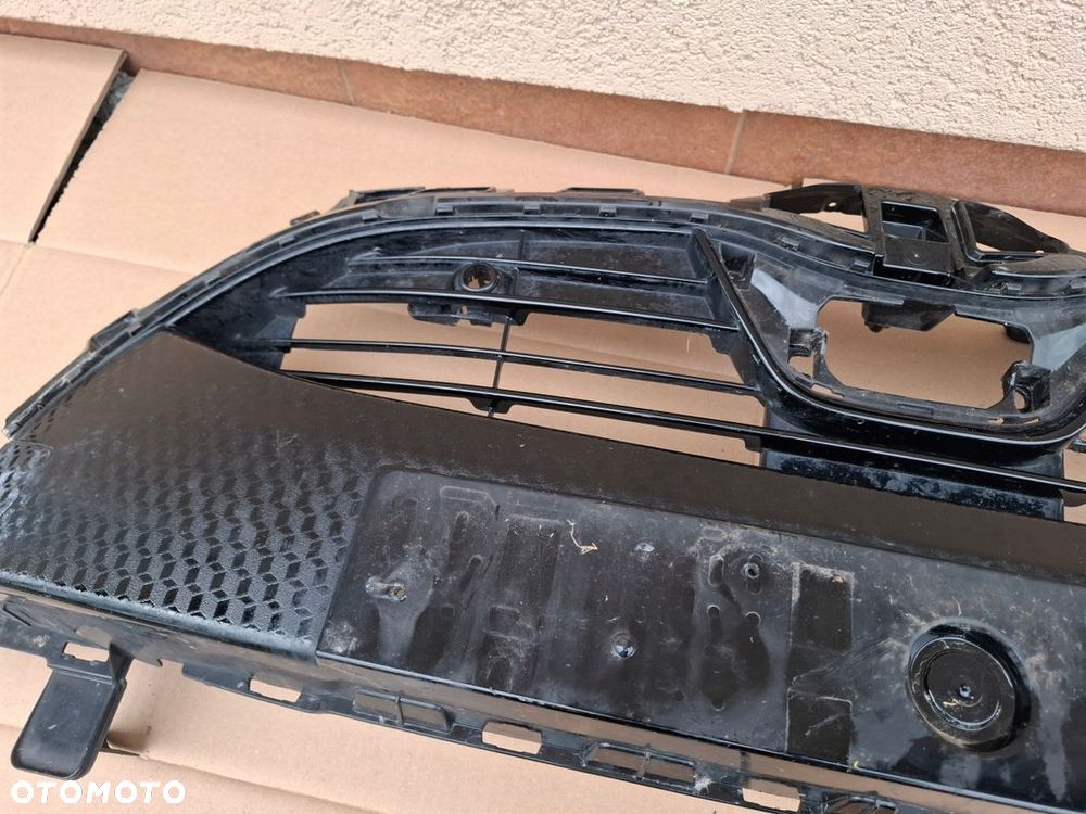 GRILL ATRAPA TOYOTA YARIS 4 IV ORYGINAŁ - 3