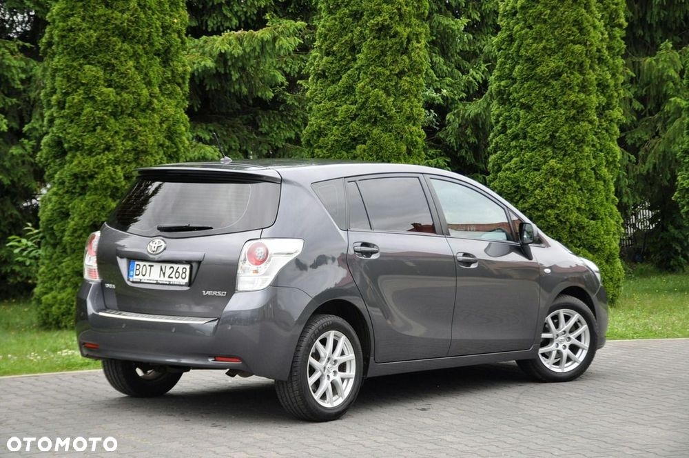 Toyota Verso - 5