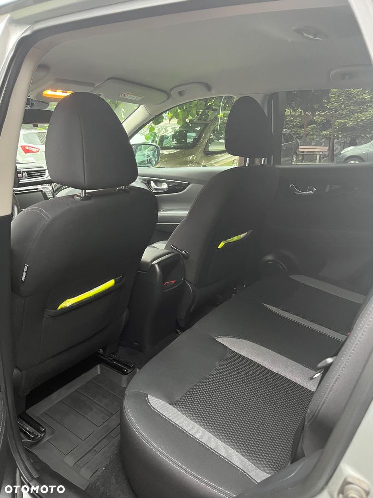Nissan Qashqai 1.3 DIG-T Acenta - 26
