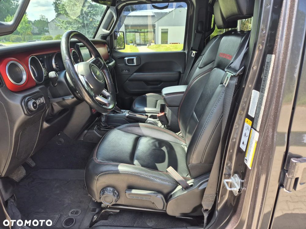 Jeep Wrangler - 25