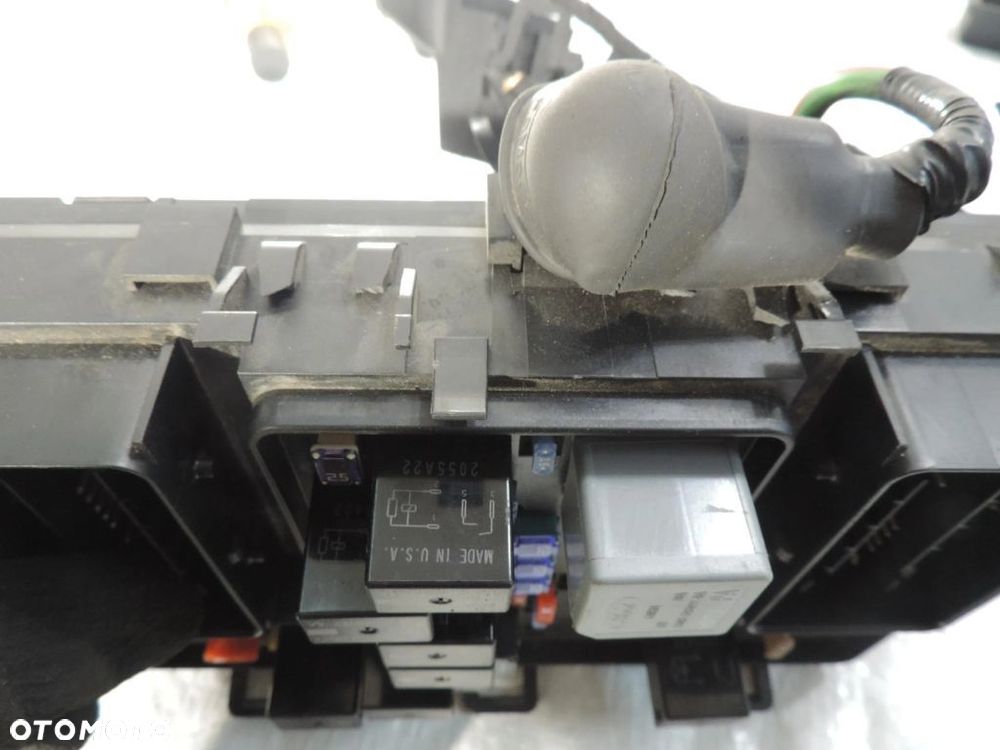 FORD MONDEO MK5 2.0 TDCI SKRZYNKA BEZPIECZNIKÓW FG9T14A067EB - 7