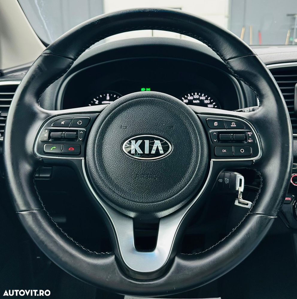 Kia Sportage 1.7 CRDI 2WD Dream-Team Edition - 35