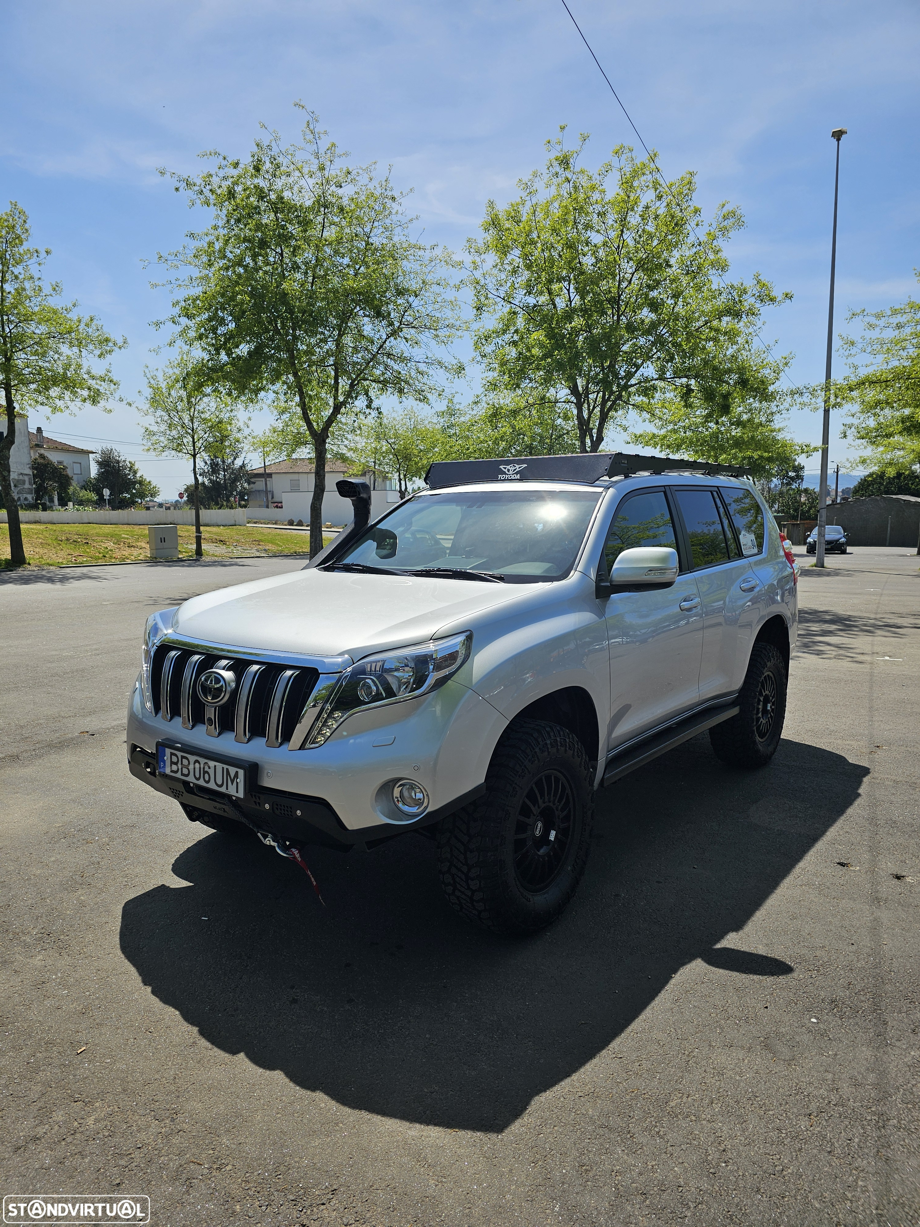Toyota Land Cruiser Prado - 10