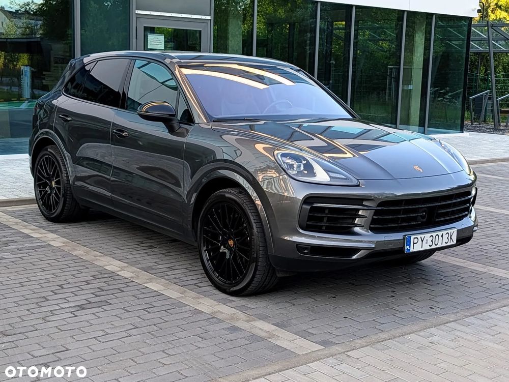 Porsche Cayenne Standard - 1