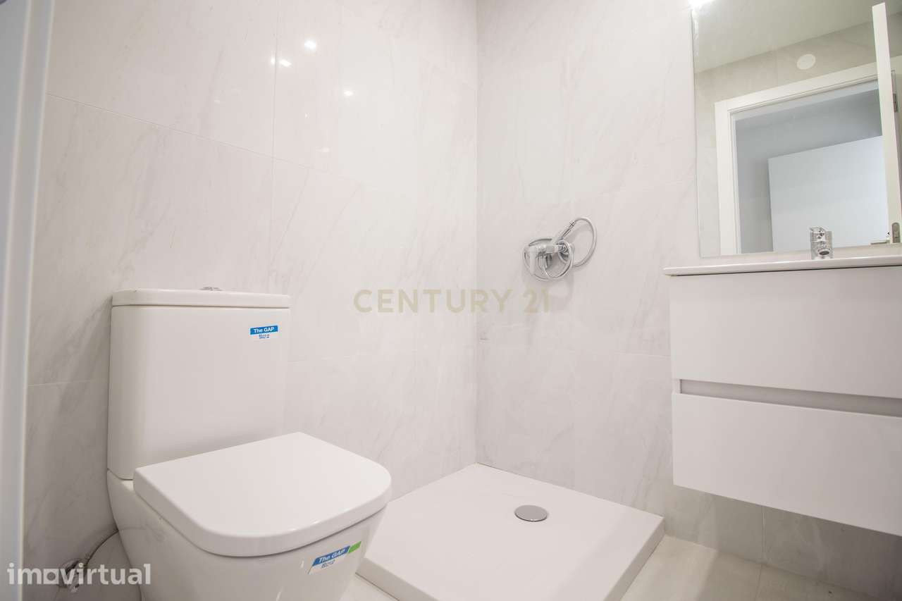 Apartamento T3 com varandas e Churrasqueira - Grande imagem: 3/33