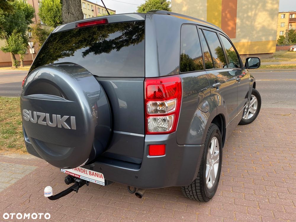 Suzuki Grand Vitara 2.0 Comfort Limited - 18