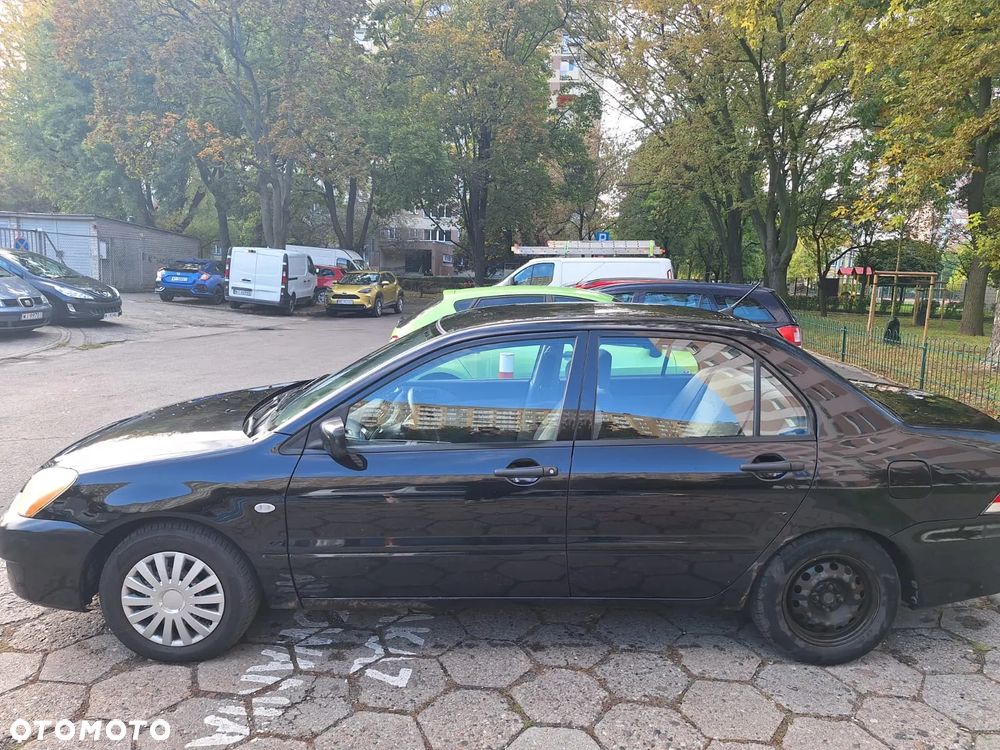 Mitsubishi Lancer - 3