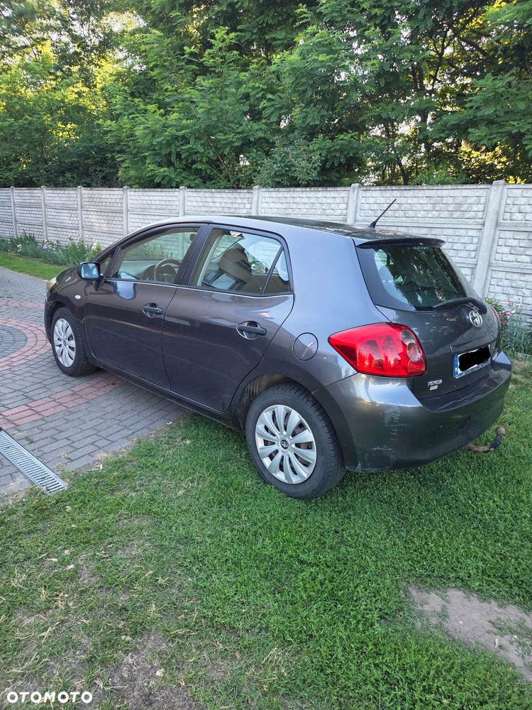 Toyota Auris 1.4 D-4D Luna - 9