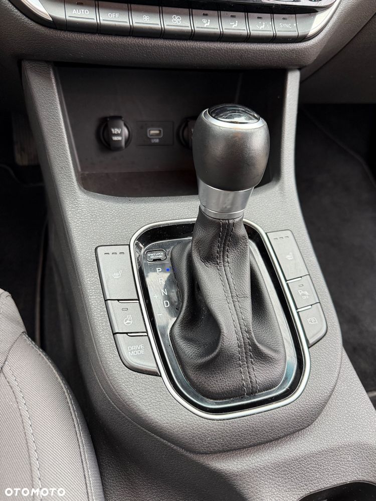 Hyundai i30 1.5 T-GDI 48V Premium DCT - 15