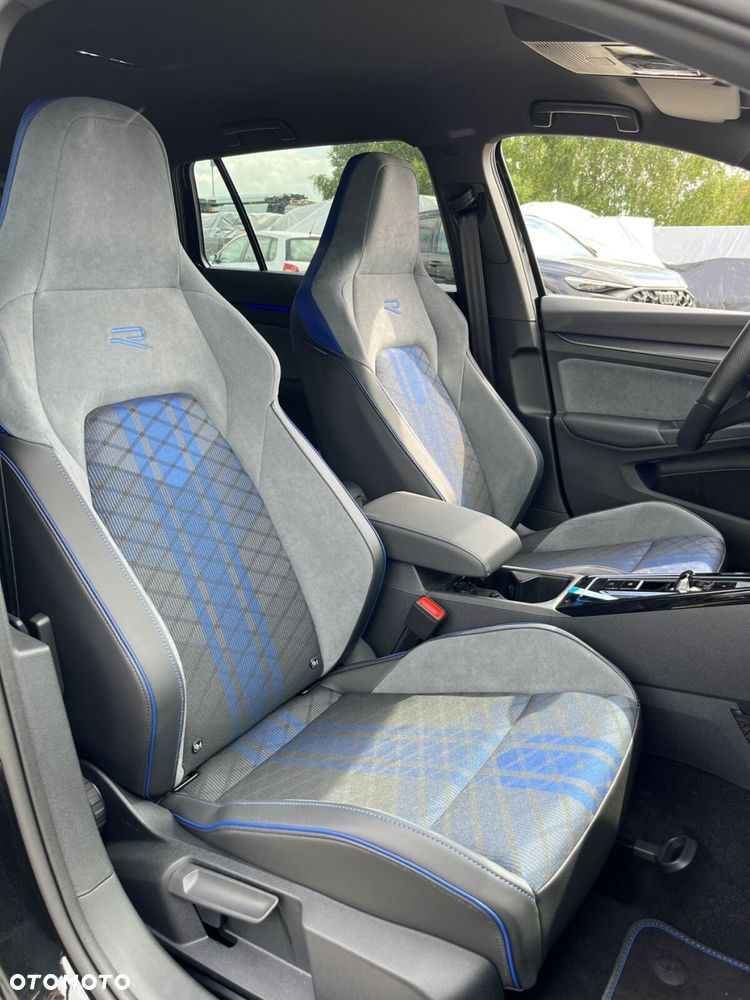 Volkswagen Golf Variant - 10