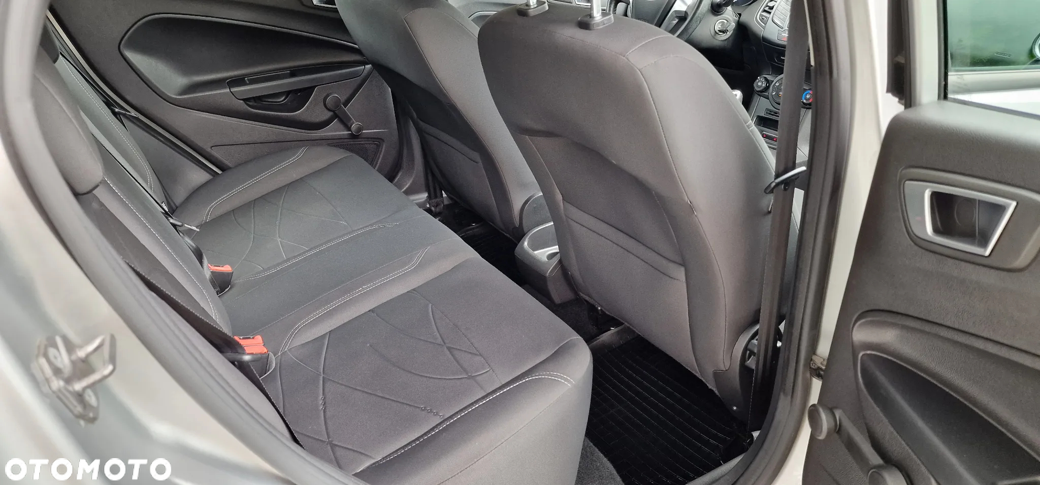 Ford Fiesta 1.25 Ambiente - 18