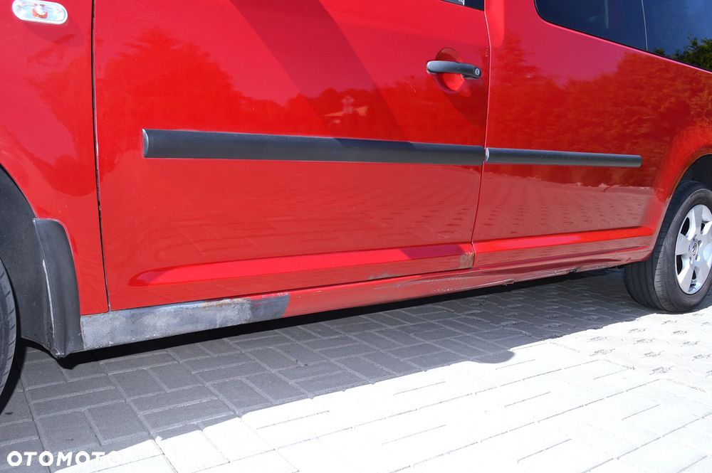 Volkswagen Caddy Maxi - 12