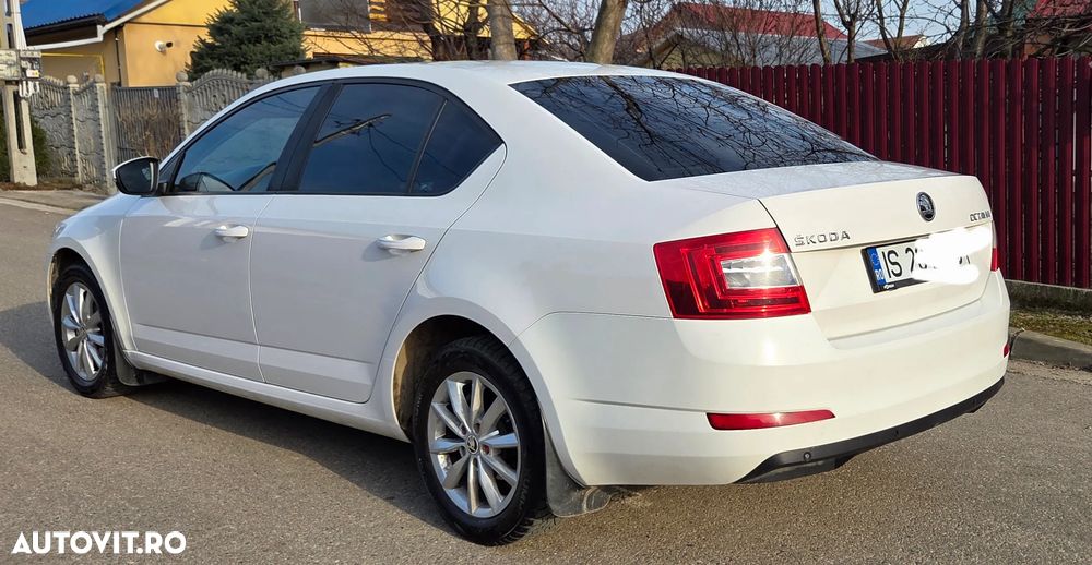 Skoda Octavia 1.6 TDI Active - 5