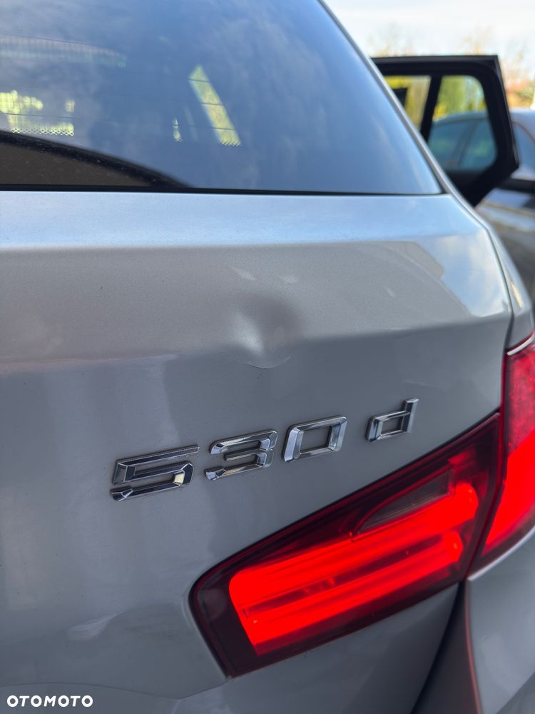 BMW Seria 5 530d xDrive - 27