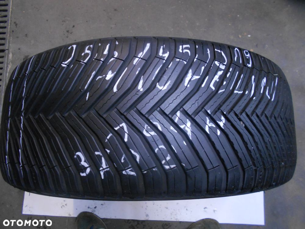 OPONA POJEDYNKA  255/45R19 MICHELIN CROSSCLIMATE 2 SUV VOL DOT 3722 8MM - 1